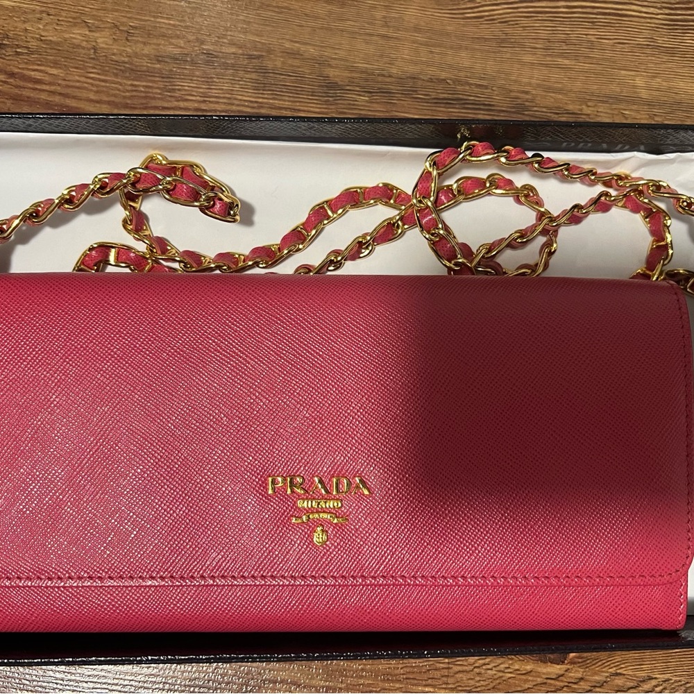 Prada Saffiano Wallet on Chain.